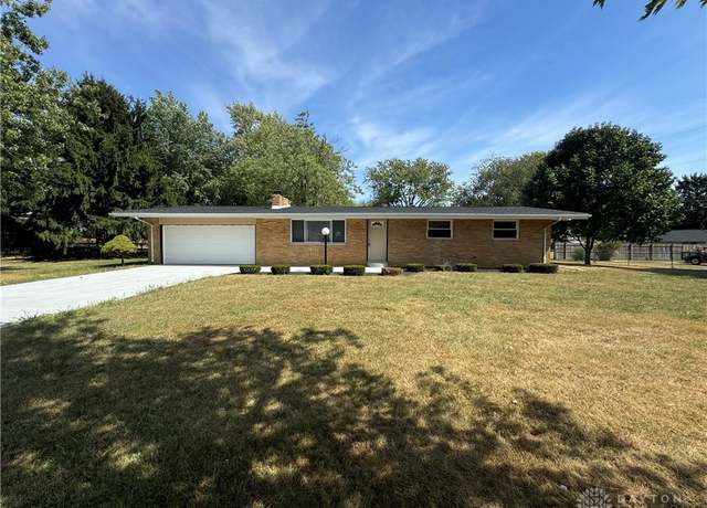 Property at 4130 Chalfant Dr, Medway, OH 45341, 3 beds, 2 baths