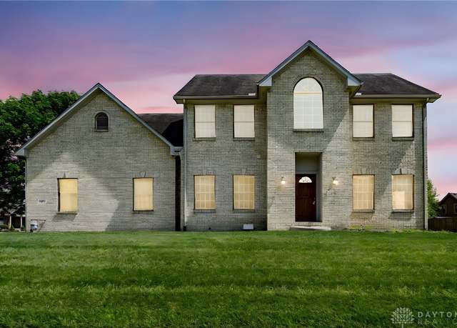 Property at 306 Pauly Dr, Englewood, OH 45315, 4 beds, 3.5 baths