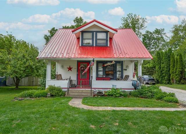 Property at 238 Briarcliff Rd, Dayton, OH 45415, 3 beds, 1 bath
