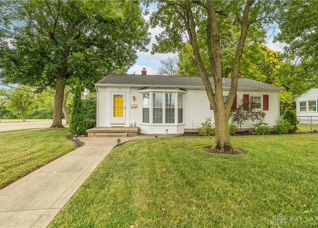 Property at 1302 Croydon Rd, Troy, OH 45373, 3 beds, 2 baths