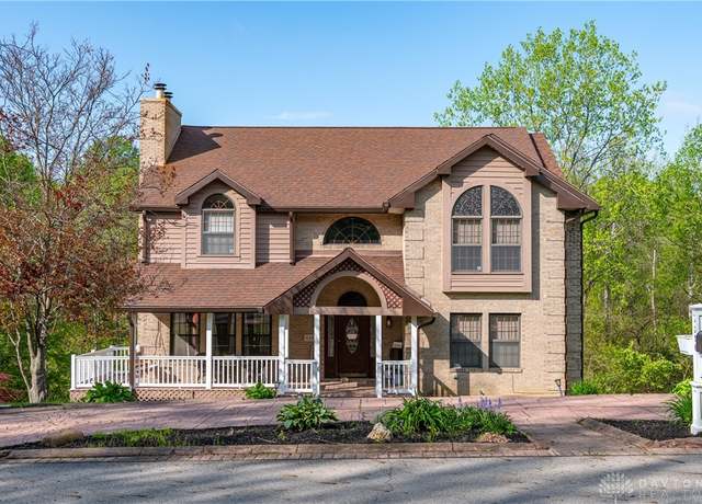 Property at 4296 Autumn Creek Dr, Springfield, OH 45504, 4 beds, 4 baths