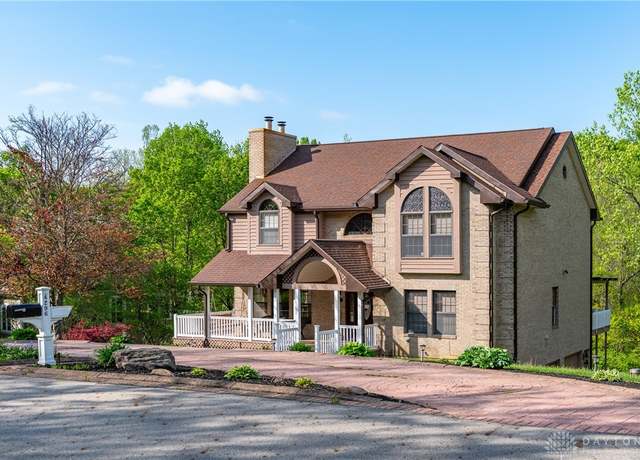 Property at 4296 Autumn Creek Dr, Springfield, OH 45504, 4 beds, 4 baths