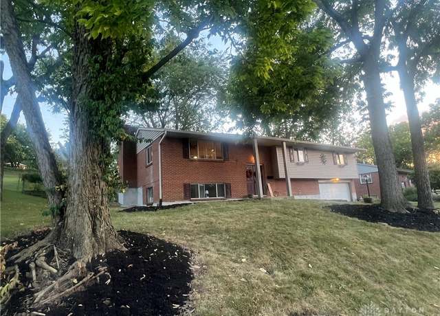 Property at 6125 Teagarden Cir, Dayton, OH 45449, 5 beds, 2.5 baths