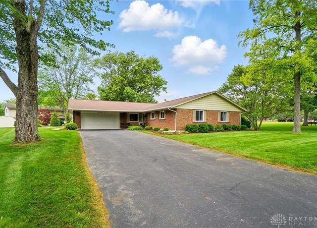 Property at 5547 Forest Bend Dr, Dayton, OH 45429, 3 beds, 2 baths