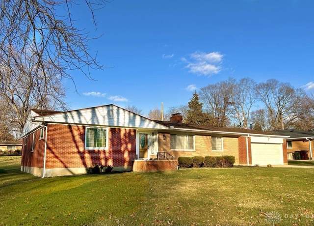 Property at 321 Laurelann Dr, Dayton, OH 45429, 3 beds, 2.5 baths