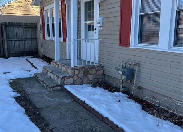 Property at 214 W Dayton Dr, Fairborn, OH 45324, 3 beds, 2 baths