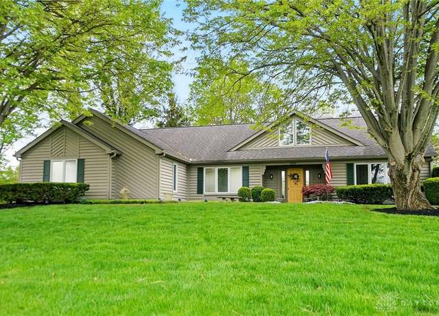Property at 9395 Foxburrow Way, Washington Twp, OH 45458, 4 beds, 3.5 baths