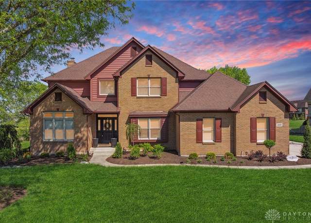 Property at 320 Heatherwoode Cir, Springboro, OH 45066, 4 beds, 4.5 baths