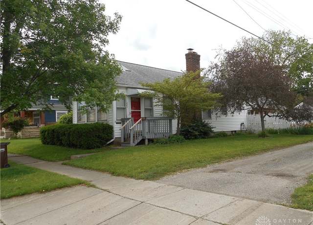 Property at 223 W Washington St, New Carlisle, OH 45344, 2 beds, 1 bath