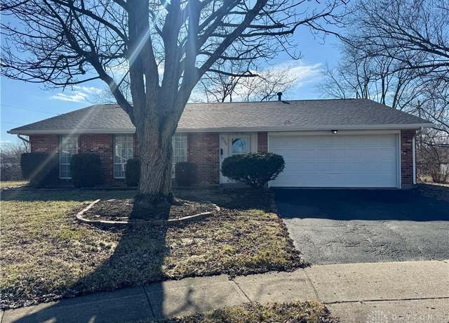 Property at 5708 Craigmont Ct, Huber Heights, OH 45424, 3 beds, 2 baths