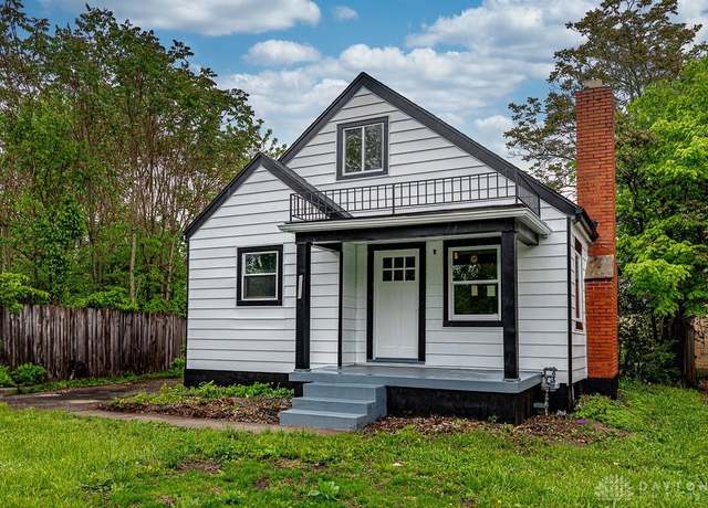 Property at 2208 Kensington Dr, Dayton, OH 45406, 4 beds, 2.5 baths