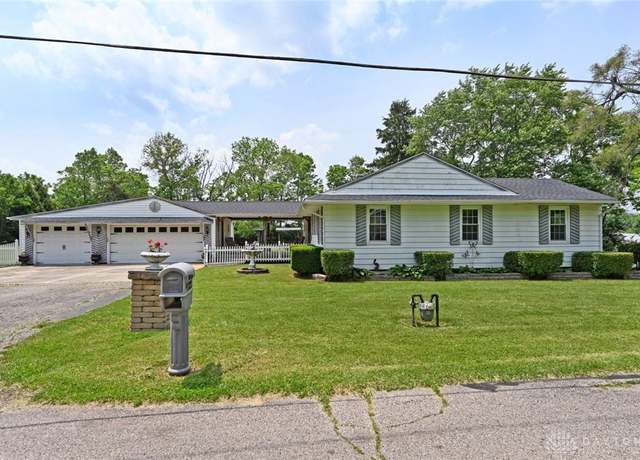 Property at 4722 Hollister Ave, Dayton, OH 45417, 3 beds, 1 bath