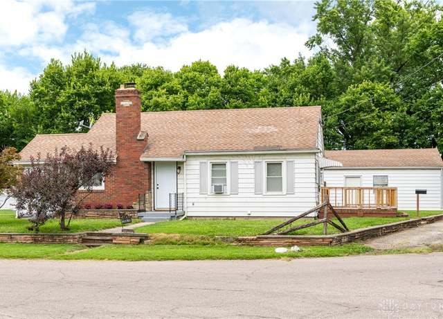 Property at 2121 Berwyck Ave, Dayton, OH 45414, 2 beds, 1 bath