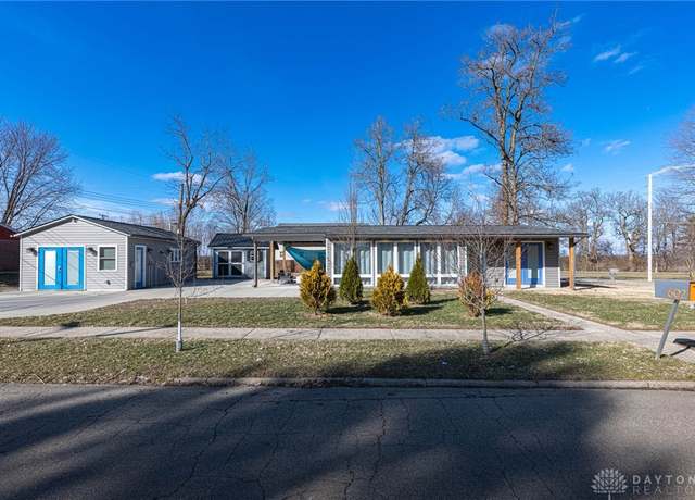Property at 602 Keystone Ct, Yellow Springs Vlg, OH 45387, 2 beds, 3 baths