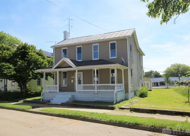 Property at 224 Suttman St, Miamisburg, OH 45342, 4 beds, 1.5 baths