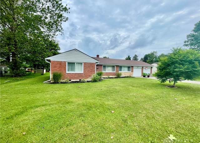 Property at 3741 Denlinger Rd, Trotwood, OH 45426, 3 beds, 2 baths