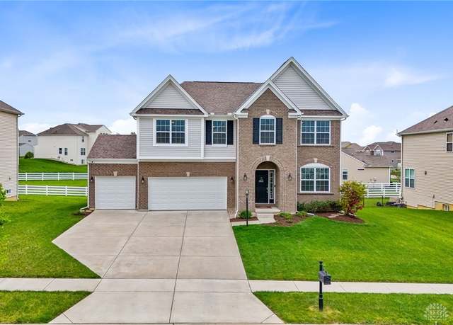 Property at 1621 Stonebury Ct, Xenia, OH 45385, 4 beds, 2.5 baths