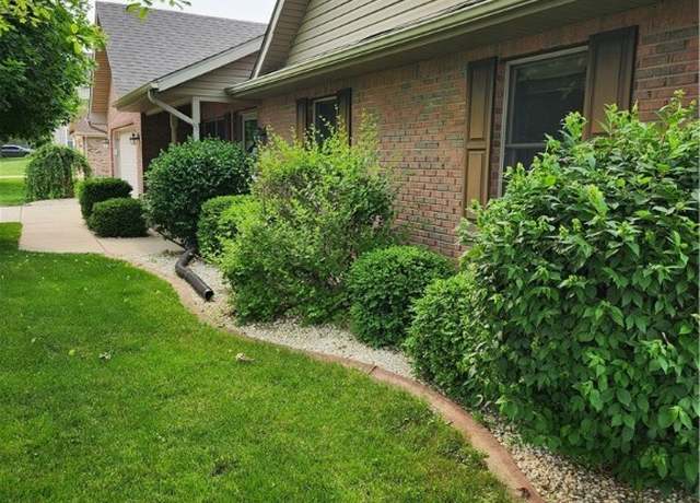 Property at 105 Barnside Dr, Union, OH 45322, 4 beds, 2 baths