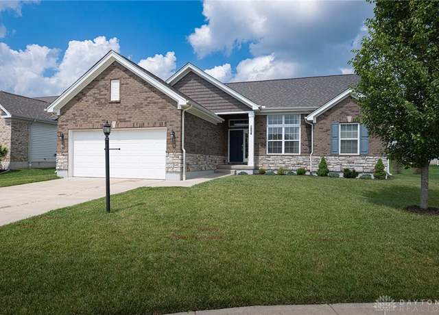 Property at 1693 Sunset Canyon Ct, Fairborn, OH 45324, 3 beds, 2.5 baths