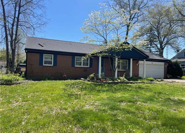 Property at 928 Shady Ln, Beavercreek, OH 45434, 3 beds, 2 baths
