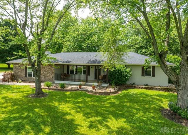 Property at 6189 Lesourdsville West Chester Rd, Liberty Twp, OH 45011, 4 beds, 3.5 baths