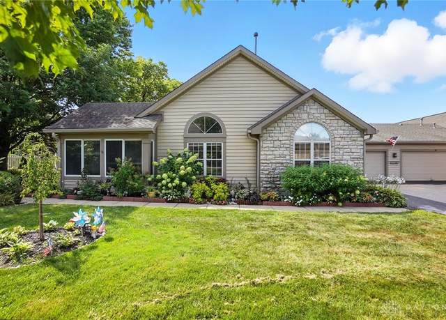 Property at 49 Villa Pointe Dr, Springboro, OH 45066, 3 beds, 2 baths