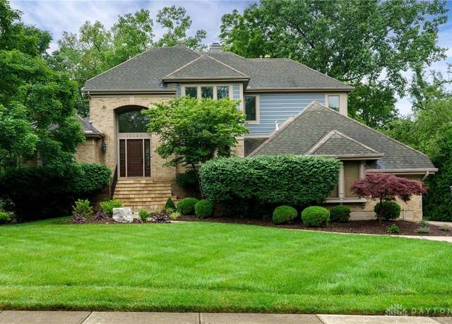 Property at 10145 Park Edge Dr, Washington Twp, OH 45458, 4 beds, 3.5 baths