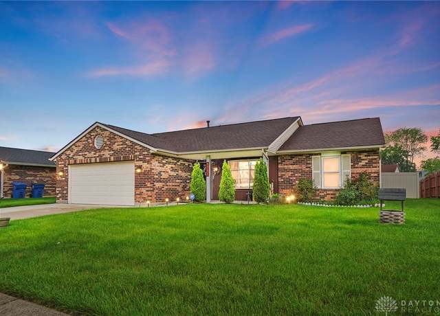 Property at 8731 Emeraldgate Dr, Dayton, OH 45424, 3 beds, 2 baths