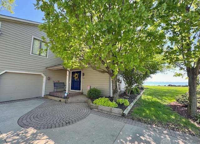 Property at 160 Southmoor Shores Dr, Saint Marys, OH 45885, 4 beds, 3 baths