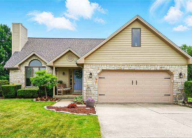 Property at 1528 Brook Park Dr, Troy, OH 45373, 3 beds, 3 baths