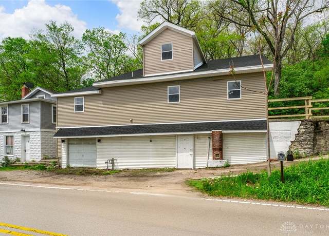 Property at 7 N Riverview Ave, Miamisburg, OH 45342, 4 beds, 1.5 baths