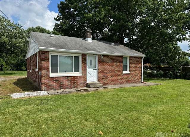 Property at 2614 Troy Urbana Rd, Troy, OH 45373, 3 beds, 1 bath