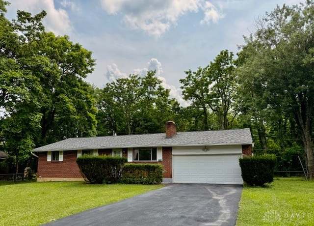 Property at 3293 Claydor Dr, Beavercreek, OH 45431, 3 beds, 1.5 baths