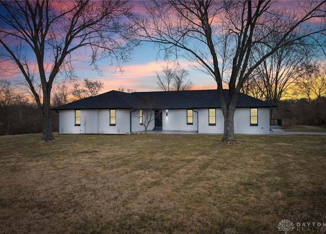 Property at 5850 Weidner Rd, Springboro, OH 45066, 4 beds, 2.5 baths