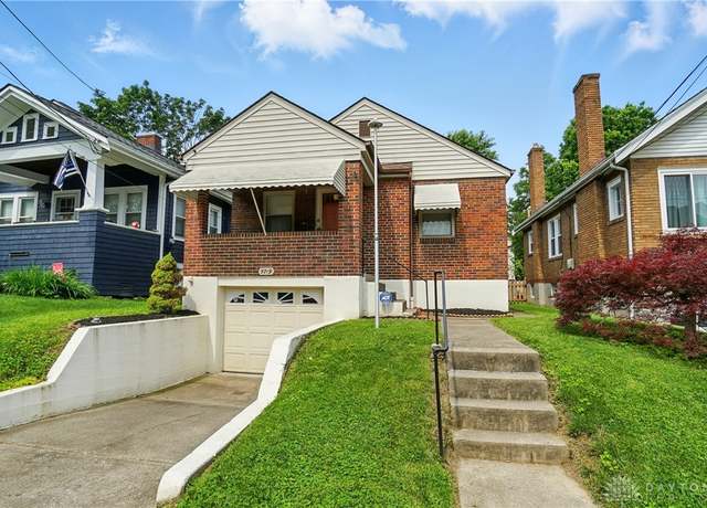 Property at 5719 Warren Ave, Norwood, OH 45212, 3 beds, 1.5 baths