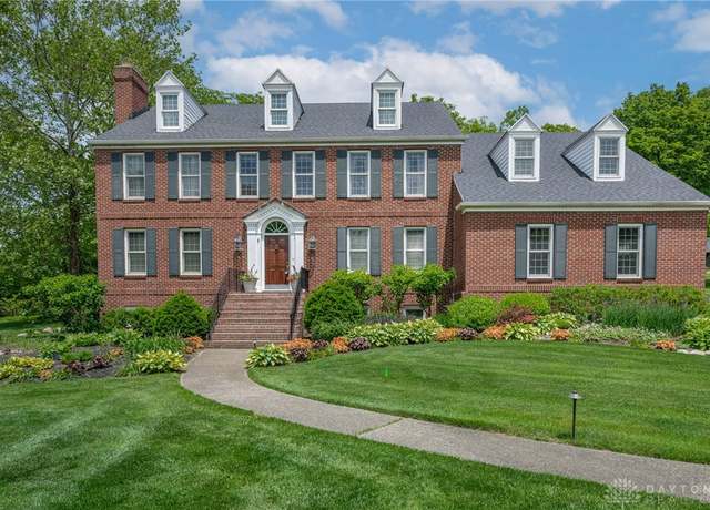 Property at 533 Lockerbie Ln, Kettering, OH 45429, 5 beds, 4.5 baths