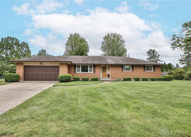 Property at 300 Magnolia Ave, Englewood, OH 45322, 3 beds, 2.5 baths