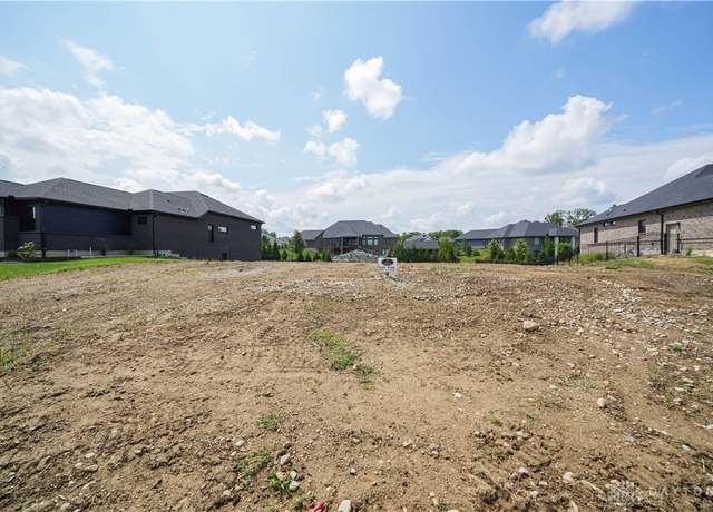 Property at 1947 Horseshoe Bnd, Centerville, OH 45458