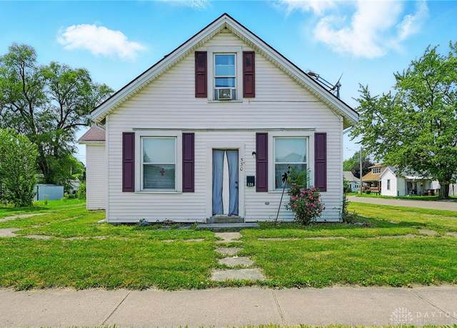 Property at 530 Cincinnati Ave, Xenia, OH 45385, 4 beds, 2 baths