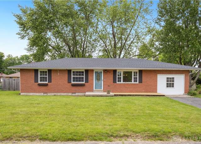 Property at 807 Fallview Ave, Englewood, OH 45322, 3 beds, 1 bath