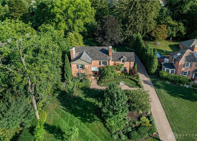 Property at 116 W Thruston Blvd, Oakwood, OH 45419, 5 beds, 4.5 baths