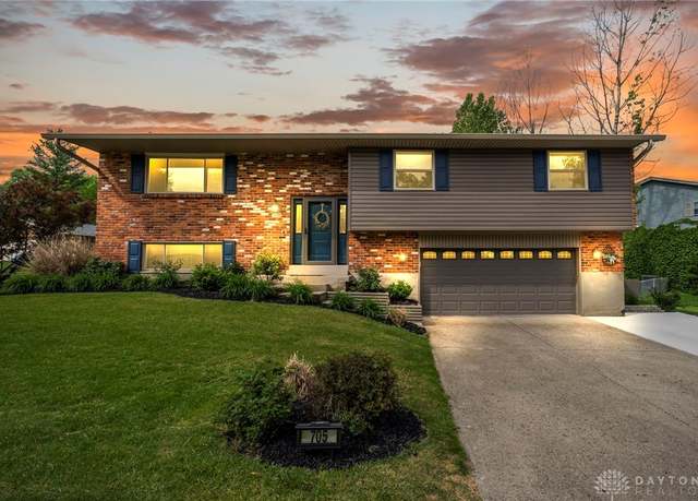 Property at 705 Nottingham Pl, Miamisburg, OH 45342, 4 beds, 3 baths