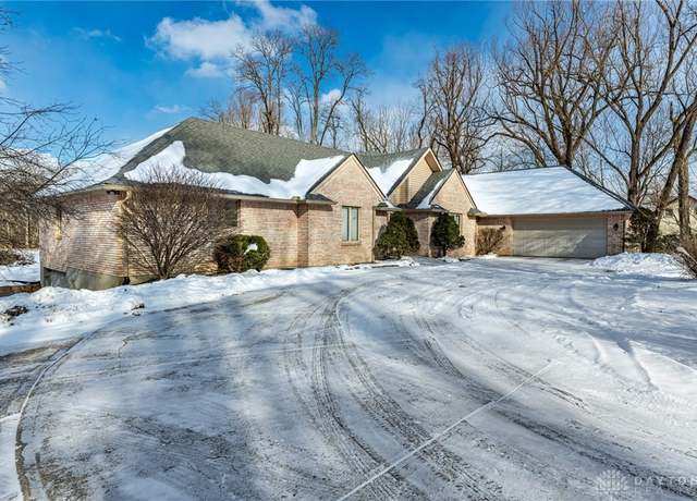 Property at 2970 Shakertown Rd, Beavercreek, OH 45434, 5 beds, 3 baths