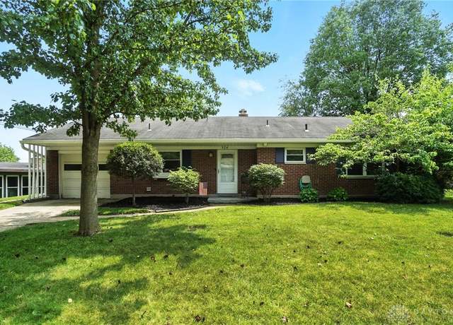Property at 924 Fairacres Dr, Kettering, OH 45429, 3 beds, 1 bath