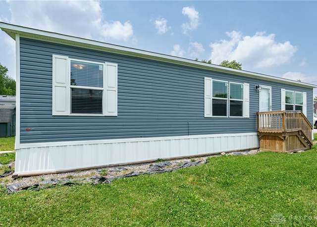 Property at 411 S Washington St, Saint Paris, OH 43072, 3 beds, 2 baths