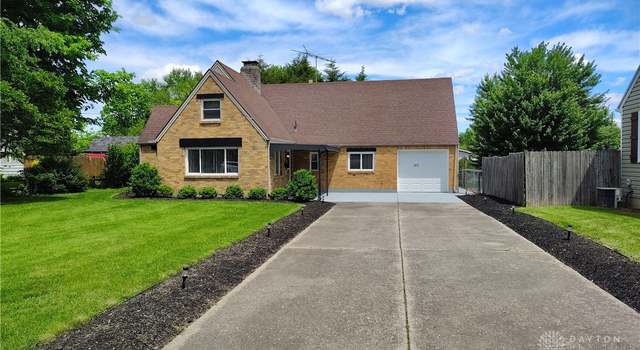 Photo of 413 W Lake Ave, New Carlisle, OH 45344
