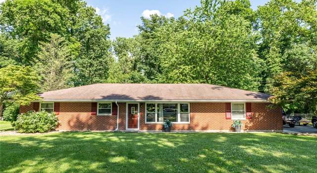 Photo of 120 Woodland Dr, Eaton, OH 45320
