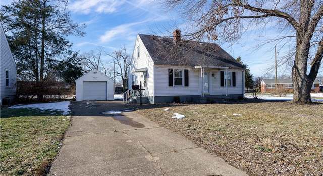 Photo of 806 Richardson Dr, Middletown, OH 45042