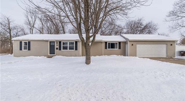 Photo of 4480 Willow Run Dr, Beavercreek, OH 45430