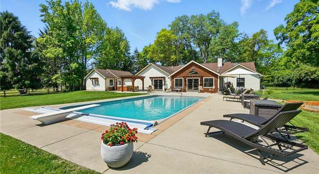 Photo of 1160 Whispering Woods Ln, Springboro, OH 45066